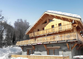 Chalet spacieux à Saint-Sorlin-d'Arves avec options de loisirs